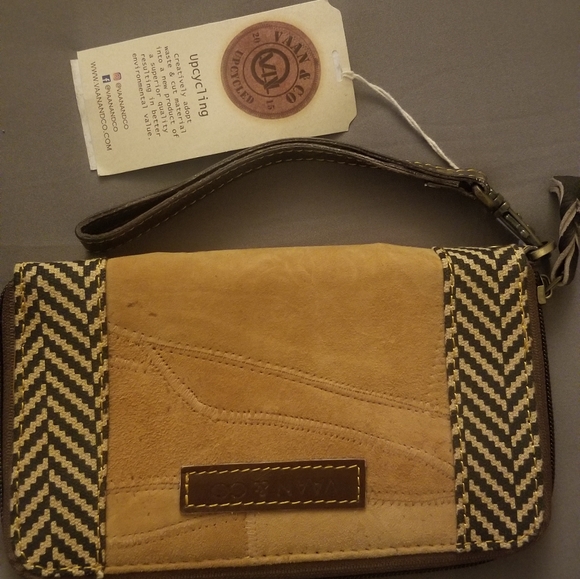 NWT Upcycled Leather Crossbody Purse with Matching Wallet. By Vaan and Co. - Picture 4 of 11
